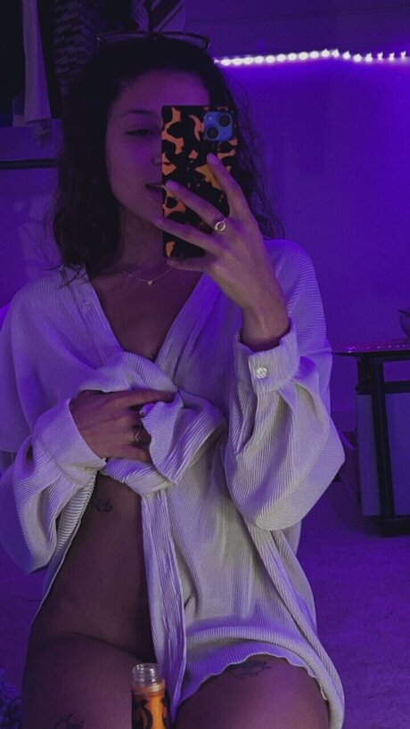 Nacktes geleaktes OnlyFans-Foto von Ash