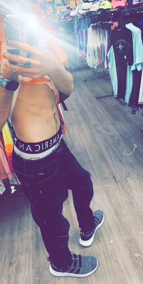 Nagie wyciekłe zdjęcie OnlyFans od Jp384