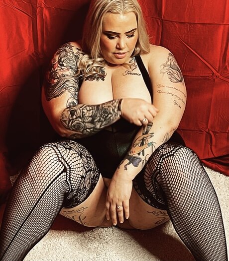 Обнаженная фотография утечки OnlyFans от Ladykellz