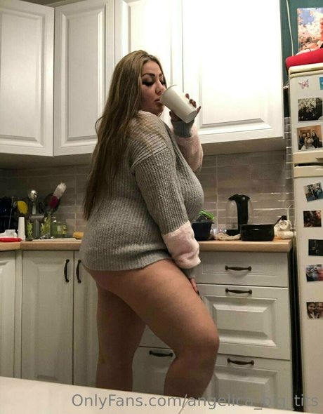 Angelica_big_tits