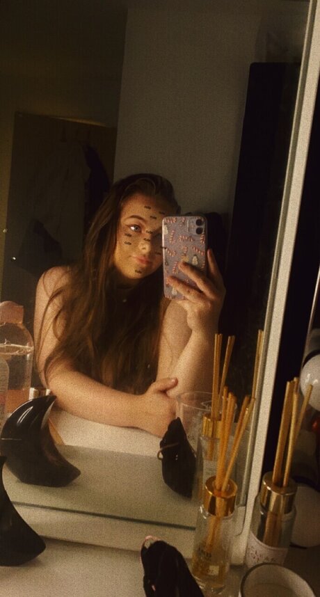 Nacktes geleaktes OnlyFans-Foto von Chloe Dungey