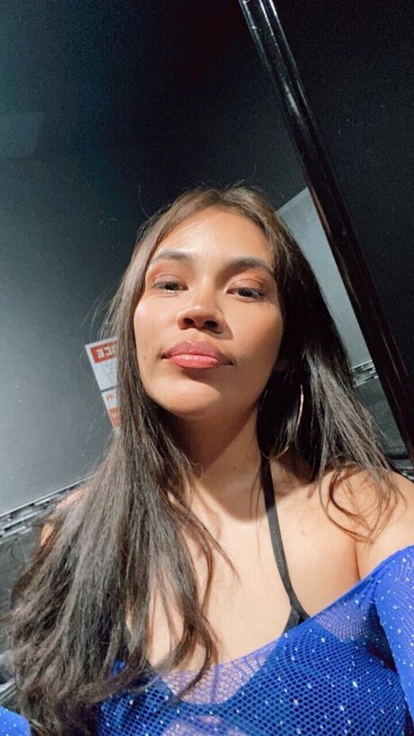 Naken läckt OnlyFans-bild av Suzy