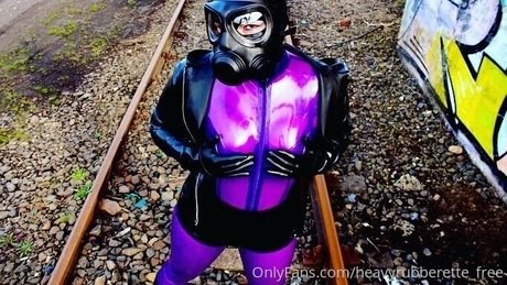 Heavyrubberette_free