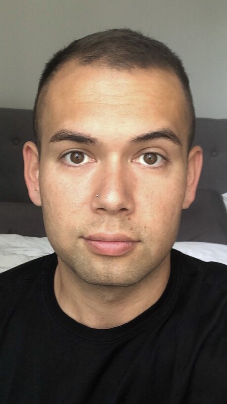 Nahá fotka uniklých OnlyFans od Eddie