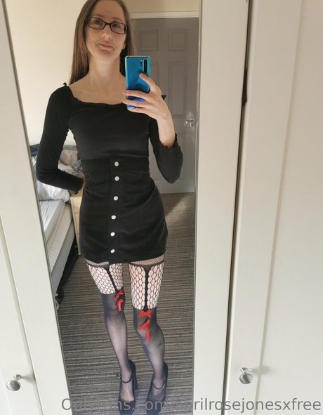 Nahá fotka uniklých OnlyFans od Aprilrosejonesxfree