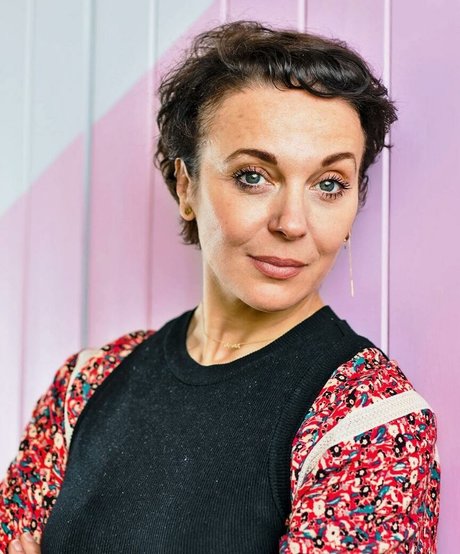 Amanda Abbington