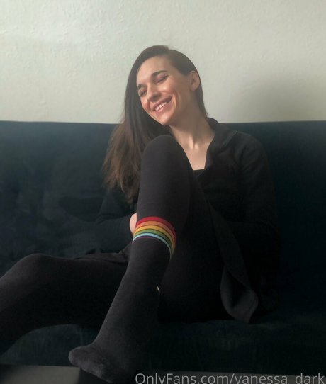 Vanessa_dark