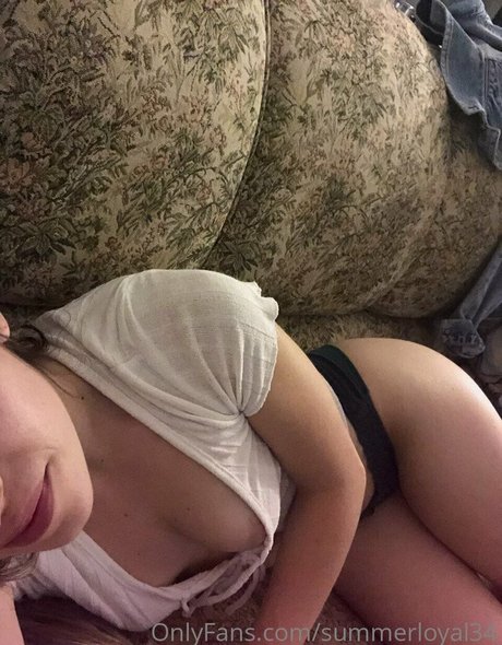 Nahá fotka uniklých OnlyFans od Summerloyal34