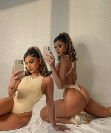 Alaston vuotanut OnlyFans-kuva Dayanna Comas