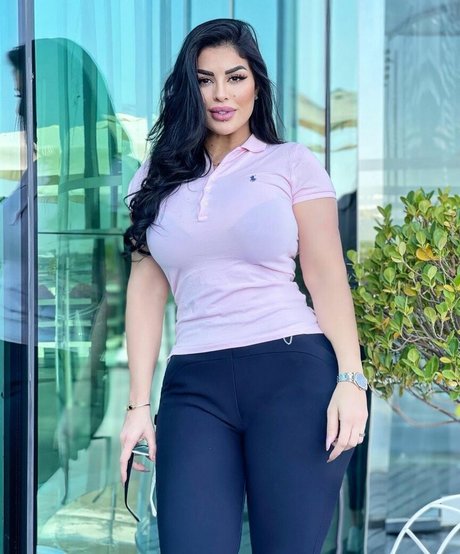 Amira Mounir Srarfi OnlyFansリークヌード写真