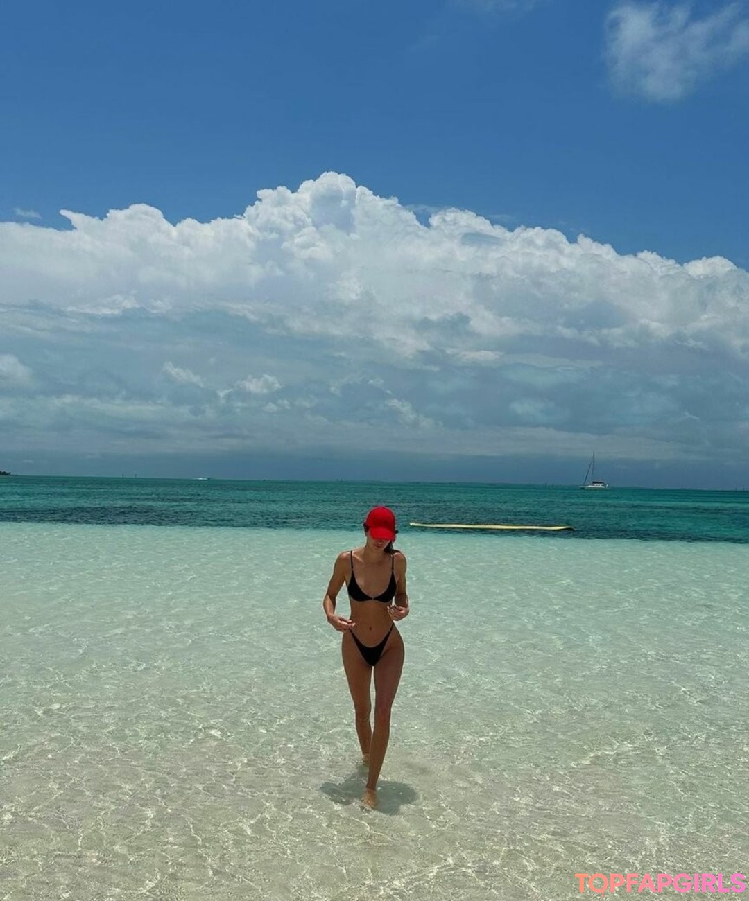 Kendall Jenner nude leaked OnlyFans photo #1925