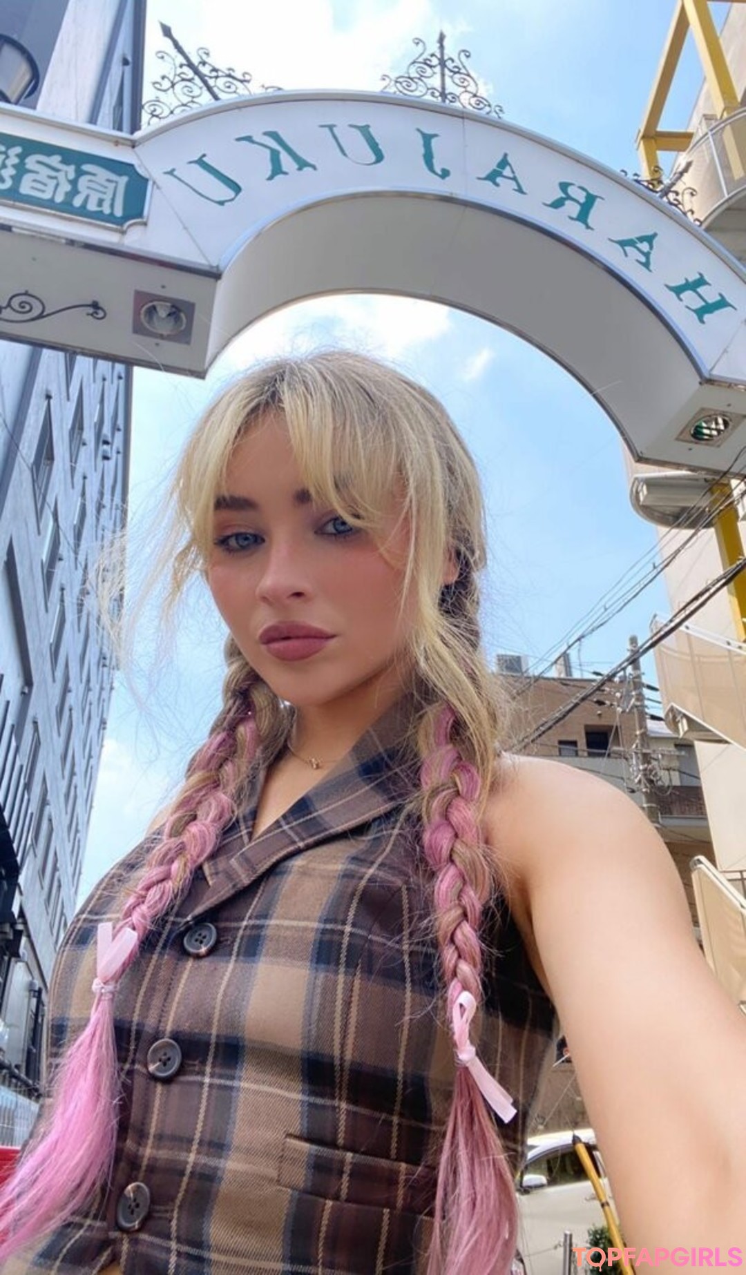 Nahá fotka uniklých OnlyFans od Sabrina Carpenter #1475