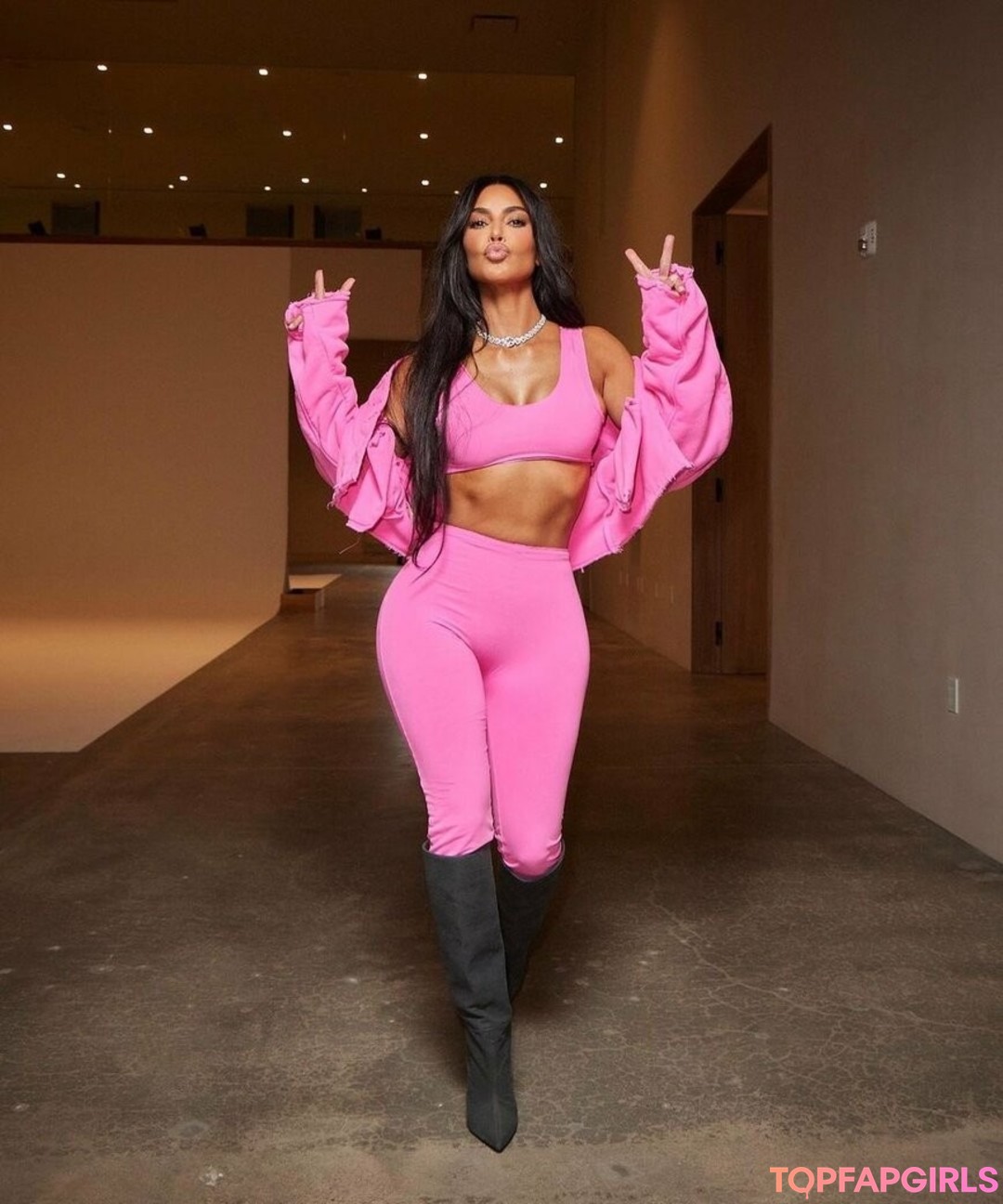 Foto di nudo di fuga di OnlyFans di Kim Kardashian #1332