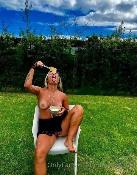 Naken lekkede OnlyFans-bilde av Natalia Casassola
