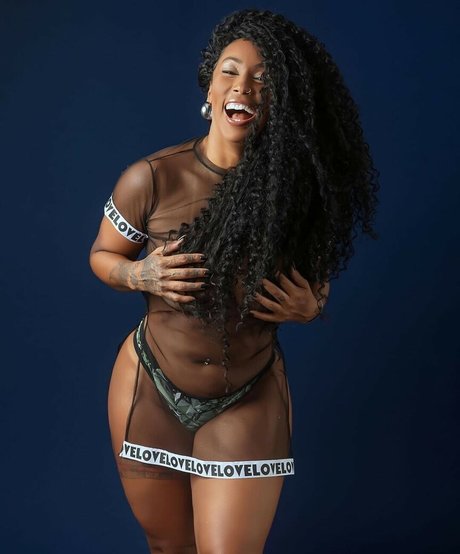 Nahá fotka uniklých OnlyFans od Rosiane Pinheiro