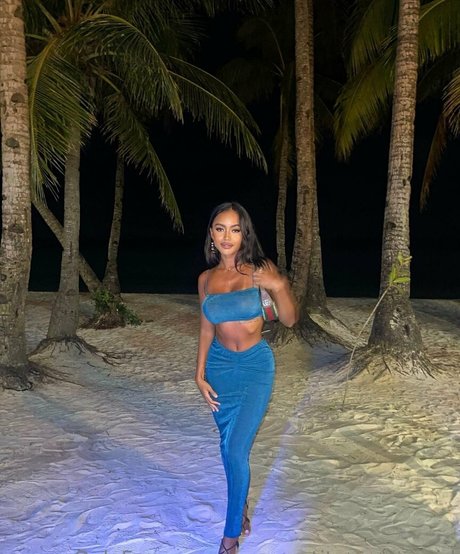 Sexy_petite_asian_girl