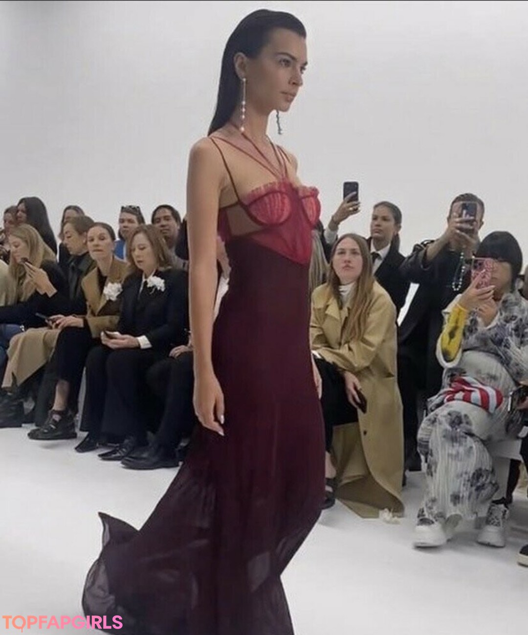 Emily Ratajkowski nude leaked OnlyFans photo #1043