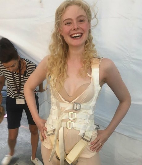 Elle Fanning