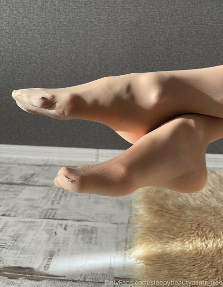 Sleepybeautyasmrfree