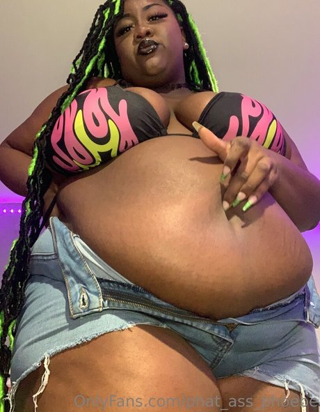 Phat_ass_phoebe