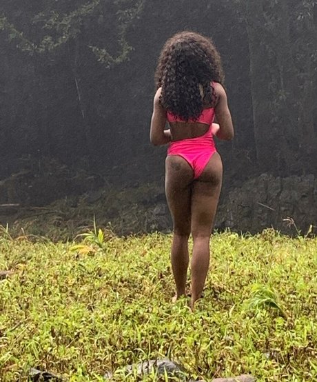 Sza OnlyFans泄露裸照