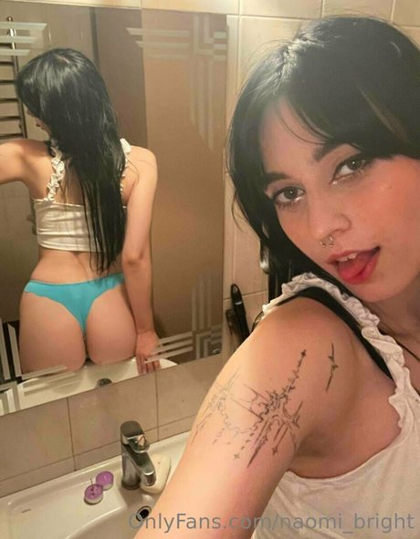 Naomi_bright