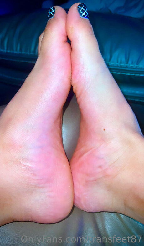 Tgirlfeet35