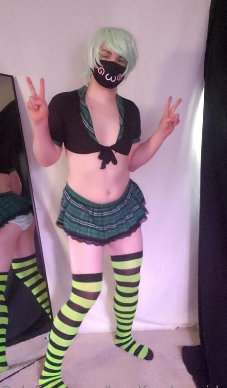 Alaston vuotanut OnlyFans-kuva Lewdfemboyairhead
