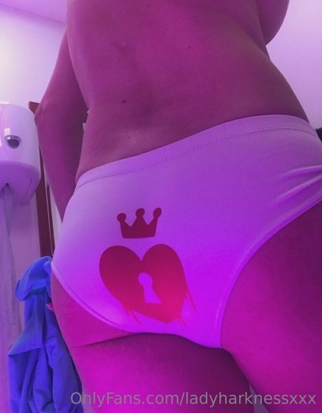 Ladyharknessxxx