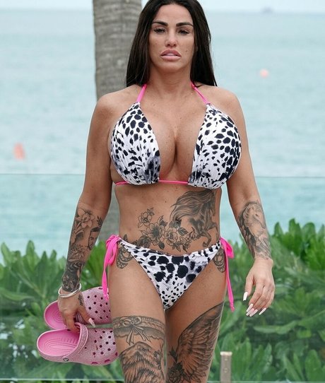 Nahá fotka uniklých OnlyFans od Katie Price