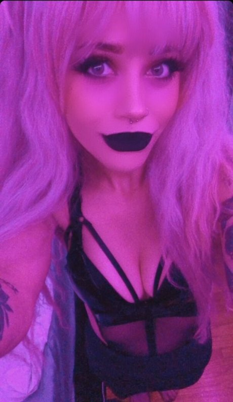 Nacktes geleaktes OnlyFans-Foto von Suspiciousravioli
