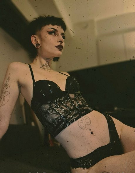 Littledemonwitchfree