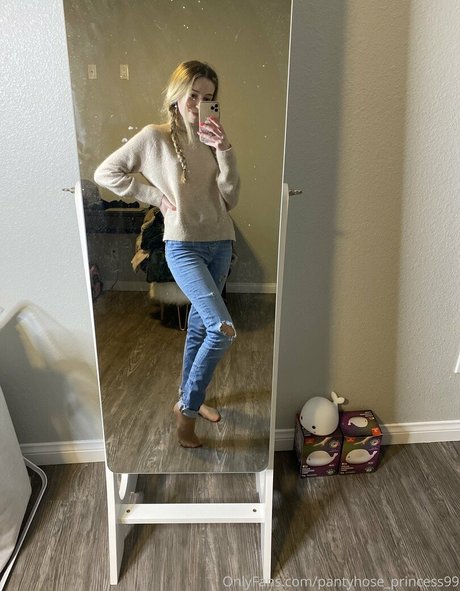 Pantyhose_princess99