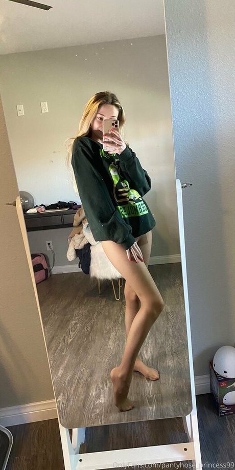 Pantyhose_princess99