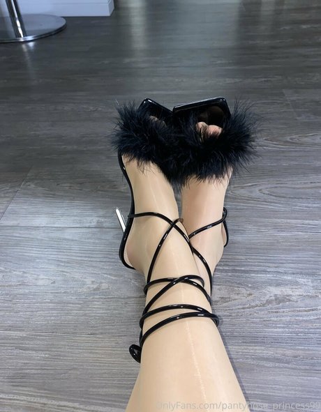 Pantyhose_princess99