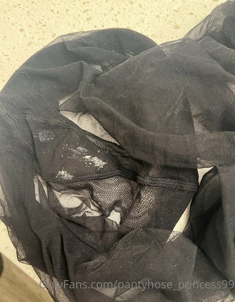 Pantyhose_princess99