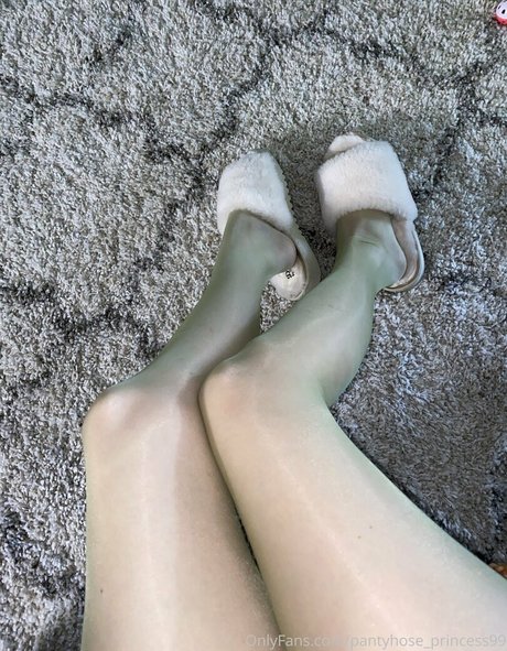 Pantyhose_princess99