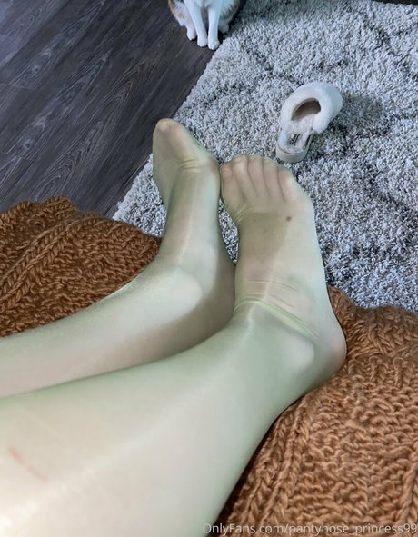 Pantyhose_princess99