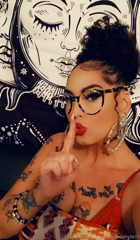 Sexistrawberry5611