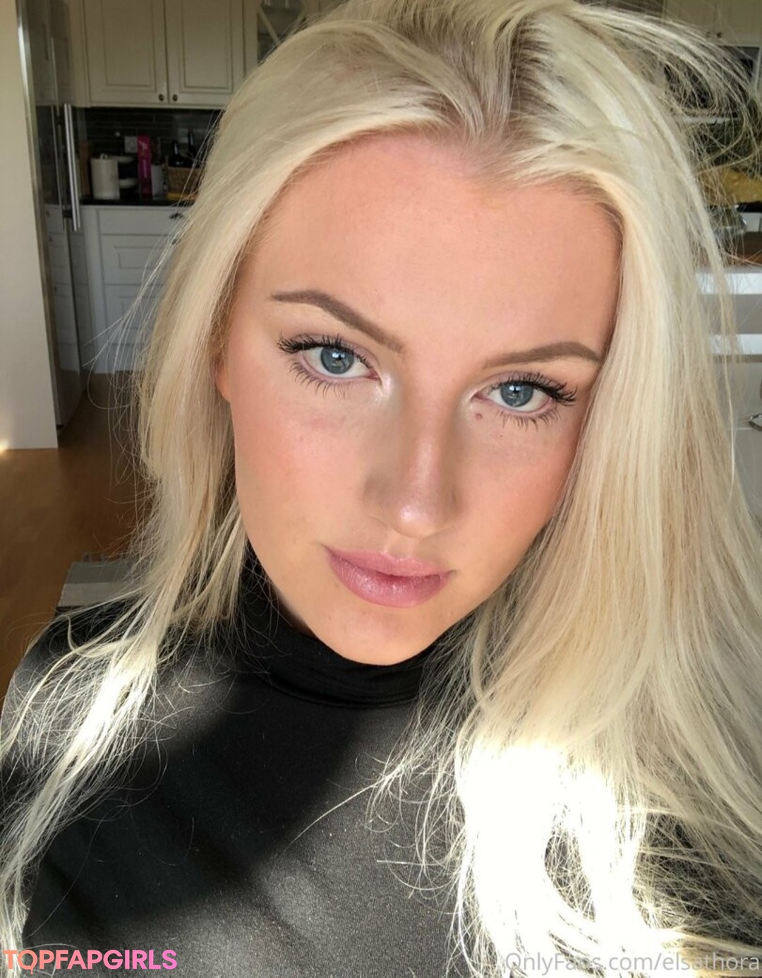 Обнаженная фотография утечки OnlyFans от Elsathora #1131