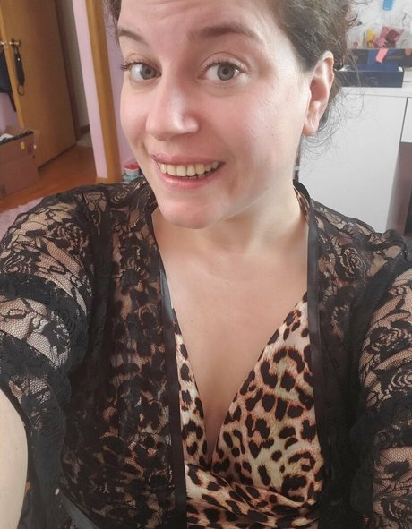 Foto di nudo di fuga di OnlyFans di Prettylittlecurls