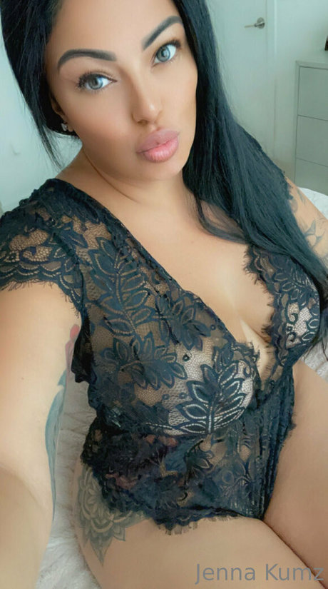Thick_jennakumz