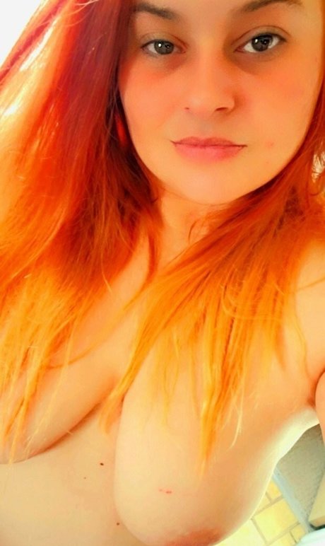 Nahá fotka uniklých OnlyFans od Vyktoriavexx