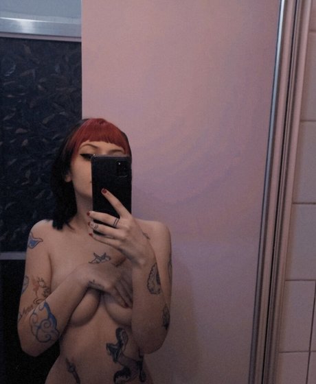 Nøgent lækket OnlyFans-billede af Cyberdollexe