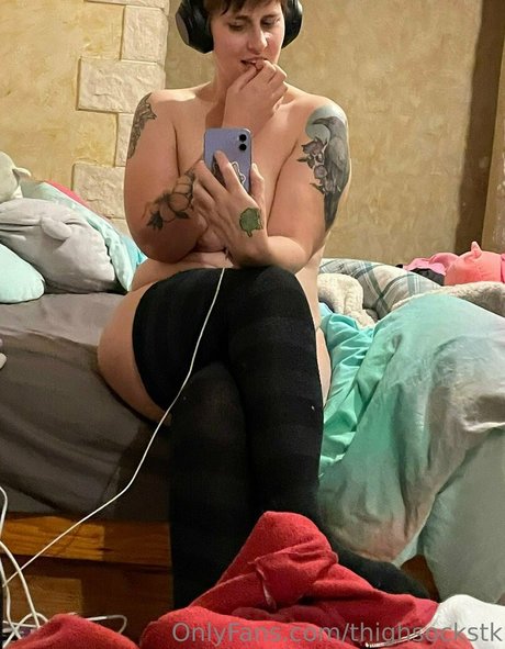 Thighsockstk