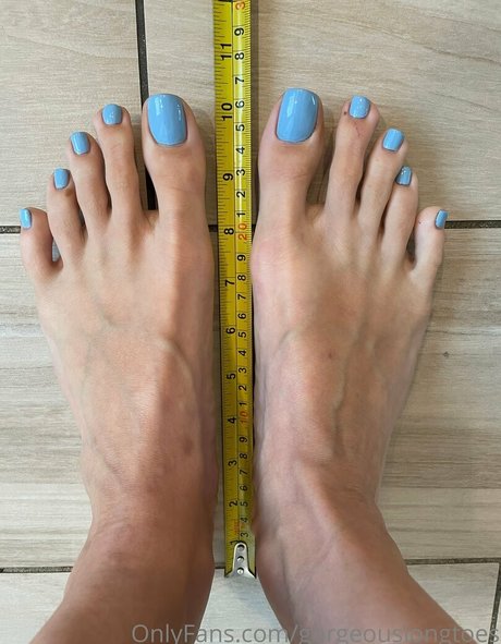 Gorgeouslongtoes