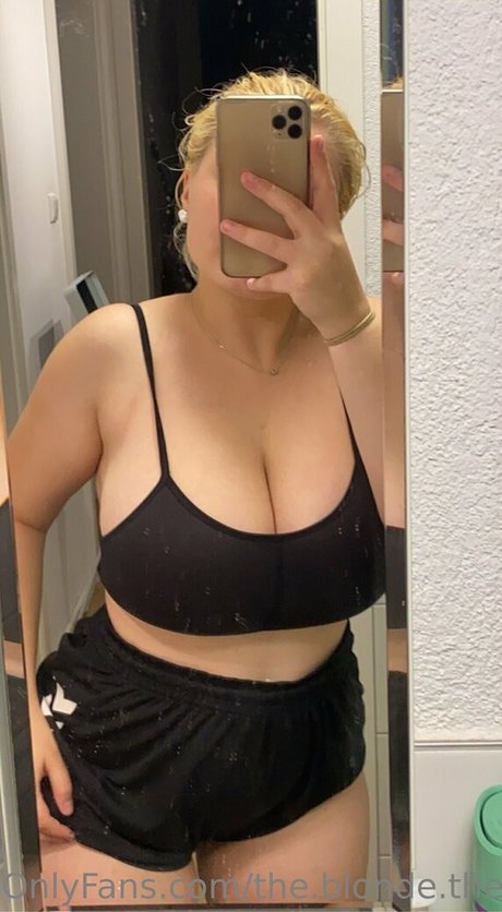 The.blonde.the.brunette